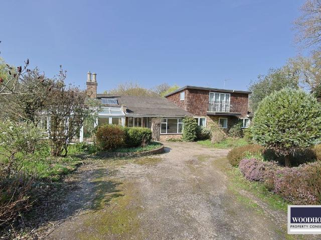 Theobalds Park Road, Enfield EN2, 4 bed detached bungalow to rent, £3,500 pcm | PrimeLocation