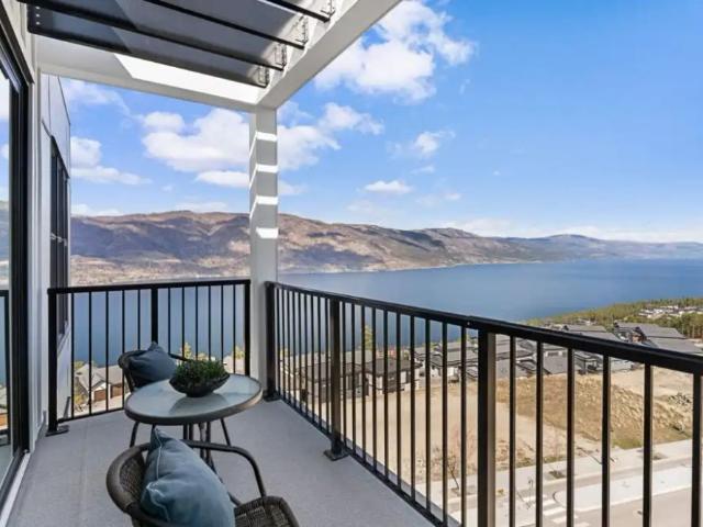 Thera — 2 Bedroom 2 Bathroom