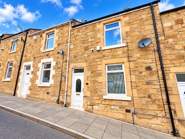 Theresa Street, Blaydon on Tyne NE21 2 bed terraced house to rent £700 pcm £162 pw