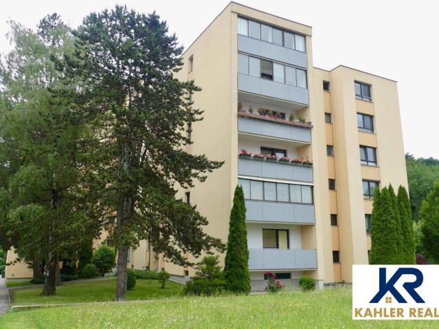 gepflegte 4 Zimmer Wohnung in Pressbaum