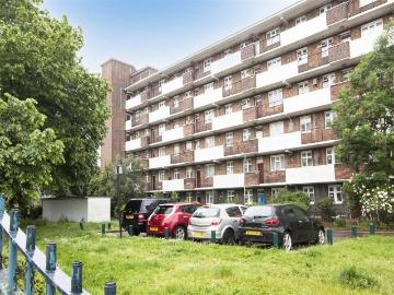 Thessaly Road, London SW8 3 bed flat to rent £2,500 pcm £577 pw