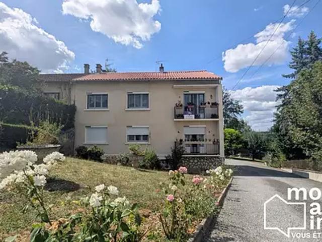 Thiviers 24800 Achat / Vente appartement 3 pièces t3 au dernier étage parking