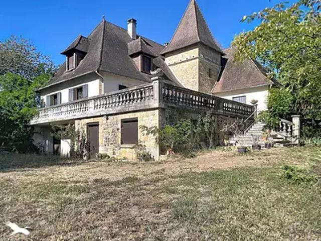 Thiviers 24800 Achat / Vente maison 5 pièces t5 au dernier étage parking