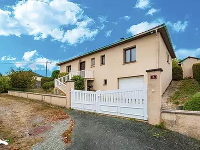Thiviers 24800 Achat / Vente maison 6 pièces t6 au dernier étage parking