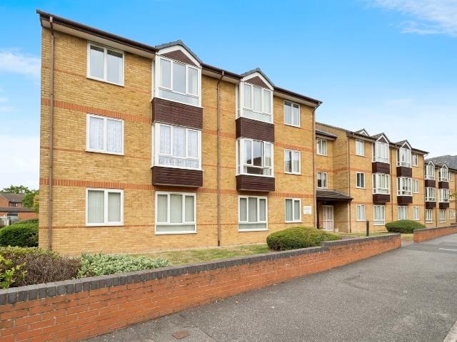 Thicket Road, Sutton SM1, 1 bed property to rent, £1,200 pcm | PrimeLocation