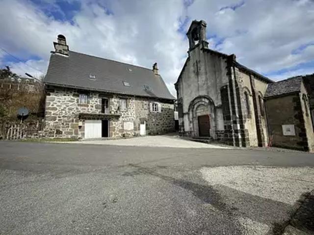 Thiézac 15800 Achat / Vente maison 8 pièces t8 cave parking