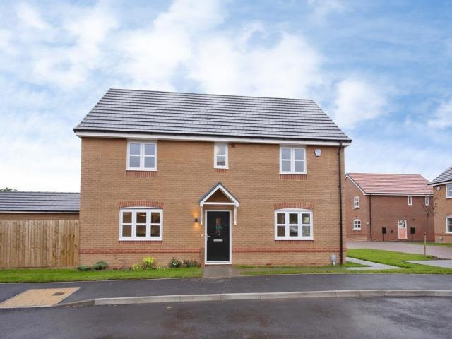 Thimbleby Close, BEDWORTH 4 bed house to rent £1,800 pcm £415 pw