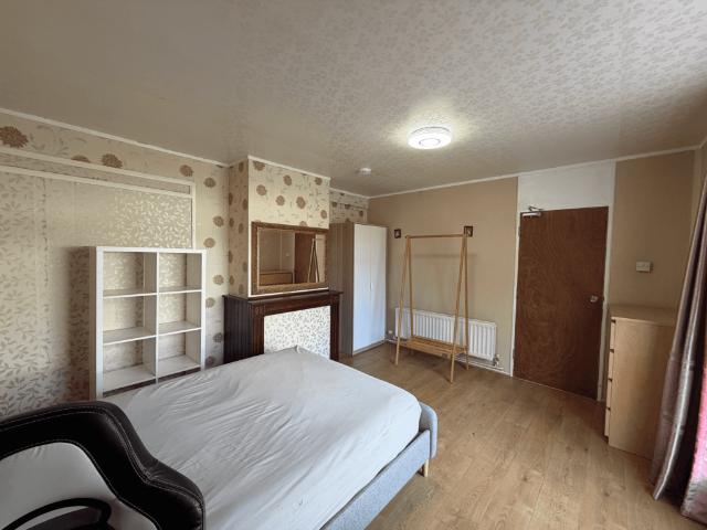 Thimbler Road, Coventry, CV4 5 bed semi detached house to rent £2,200 pcm £508 pw