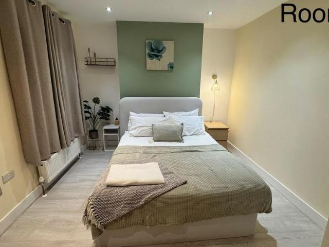 Third Ave, London, W10 5 bed house share to rent £1,100 pcm £254 pw