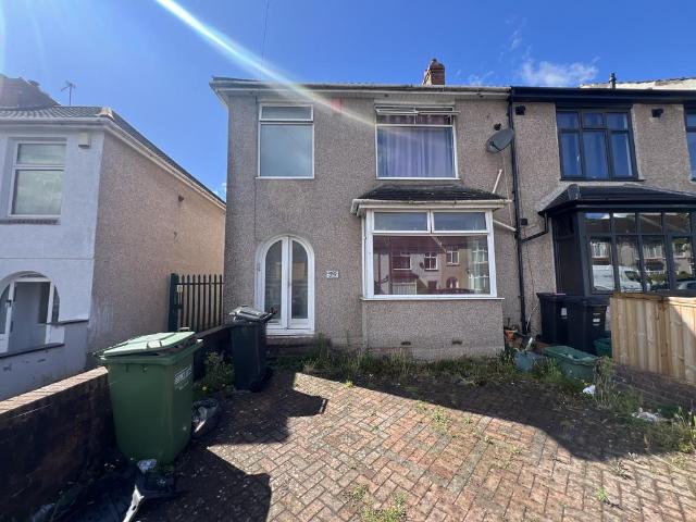 Third Avenue, Bristol, BS7 4 bed house to rent £2,500 pcm £577 pw