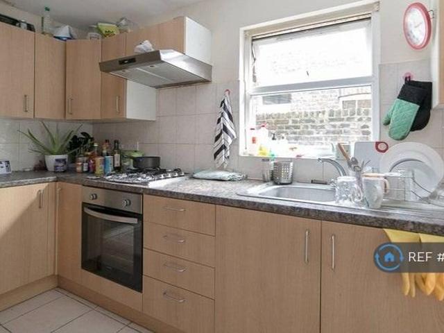 Third Avenue, London, W10 5 bed terraced house to rent £4,300 pcm £992 pw