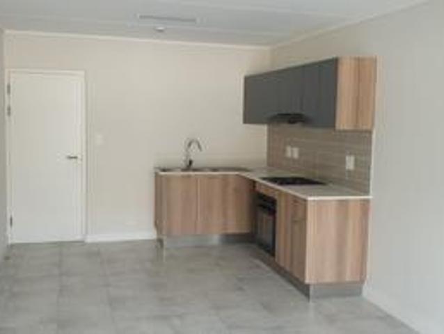 third floor 1 bed apartment @ greenb.