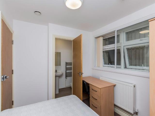 Third Floor 1 Guildhall Walk, Portsmouth PO1, 1 bed flat to rent, £625 pcm | PrimeLocation