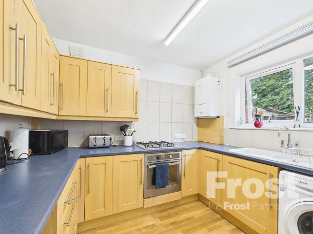 Thirlmere Avenue, Nr Burnham, Slough, Berkshire SL1, 2 bed maisonette to rent, £1,395 pcm | PrimeLocation