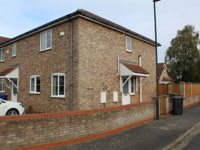 Thirlmere Avenue, Grimsby DN33, 3 bed town house to rent, £750 pcm | PrimeLocation
