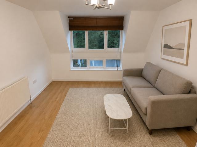 Thirlmere Gardens, Northwood HA6, 2 bed flat to rent, £2,075 pcm | PrimeLocation