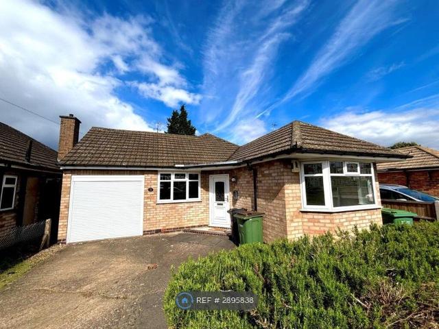 Thirlmere Road, Wigston LE18, 2 bed bungalow to rent, £1,300 pcm | PrimeLocation