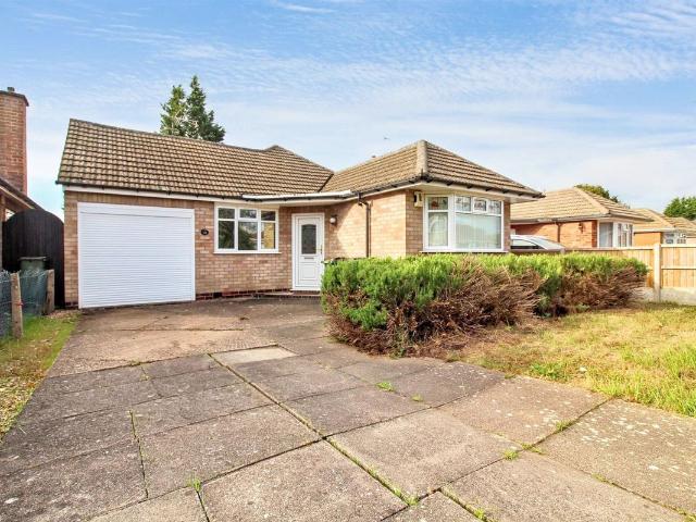 Thirlmere Road, Wigston LE18, 2 bed detached bungalow to rent, £1,250 pcm | PrimeLocation