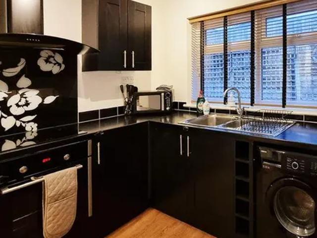Thirsfield Drive, Manchester, M11 4BF, United Kingdom | 3 bed duplex for rent #94648153 | Rentberry