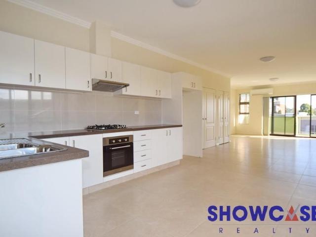 This modern apartment is situated within a close proximity to Carlingford Court, Carlingford train station & bus stops