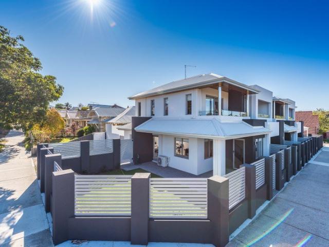 This near new Mount Hawthorn terrace home will impress!