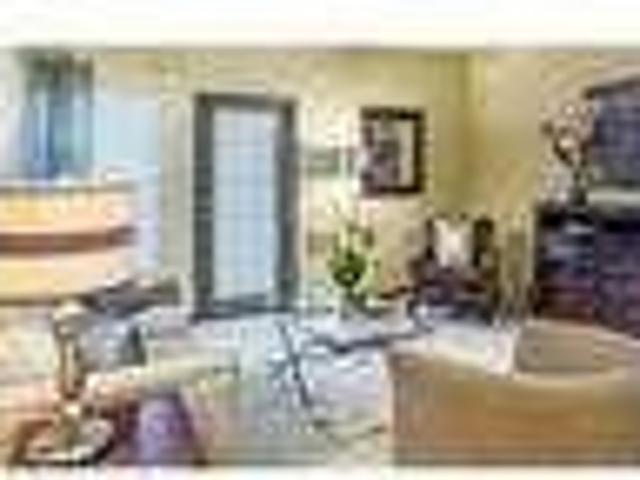 This Apartment is a must see. Pet OK!