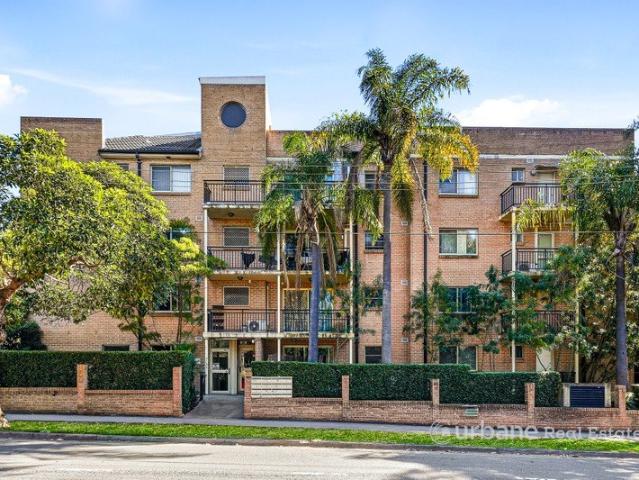 This beautifully presented home offers a perfect blend of modern comfort and convenient location