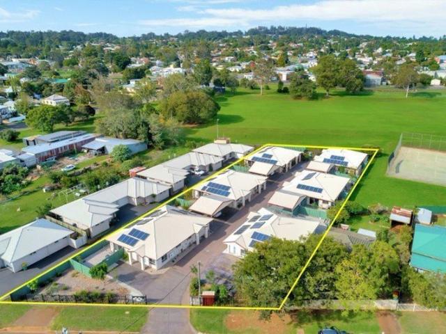This ENTIRE BLOCK of TWELVE UNITS is showing a 4.63% p.a. gross rent return. Selling 100% leased