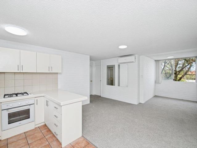 This Freshly Updated Wembley Abode Is Move In Ready