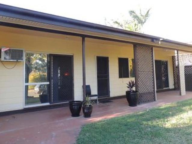 this gem offers everything, affordable price! family living & pet friendly