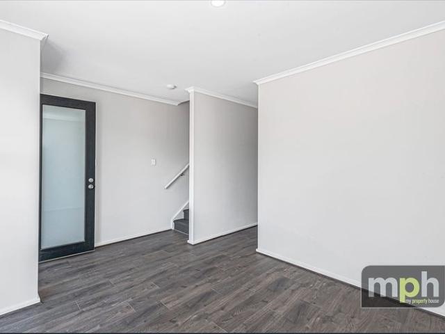 This home offers you the hills lifestyle you've always wanted!