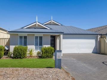 20 Cullen Rise Pearsall: THIS IS MUST SEE Stylish Family Living, love & sunsets!