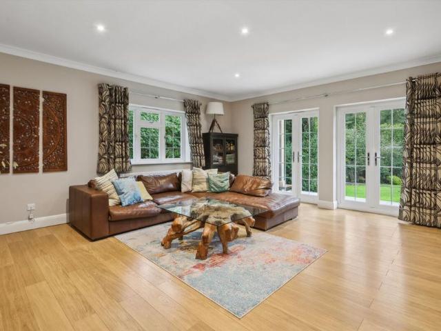 This is a rare long term rental opportunity: a substantial private family home set in approximately 3.4 acres near St John’s Village, offering country house privacy and flexible family accommodation.