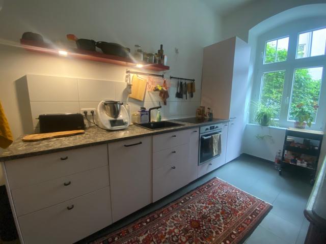 This is so Berlin Beautiful apartment in historical part of vibrating Neukölln
