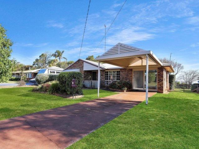 This is what 'Near The Uni' REALLY looks like. University literally in the backyard! Selling with Income to May 2027. Backing on to Uni grounds!