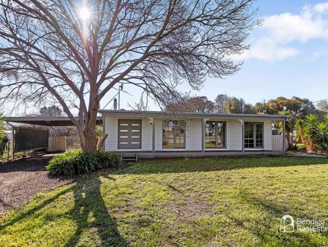 THIS IS YOUR PERFECT RURAL RETREAT