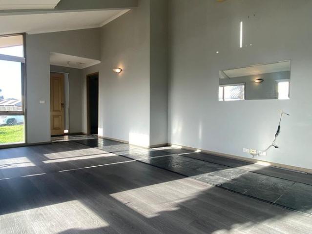 THIS PROPERTY FEATURES