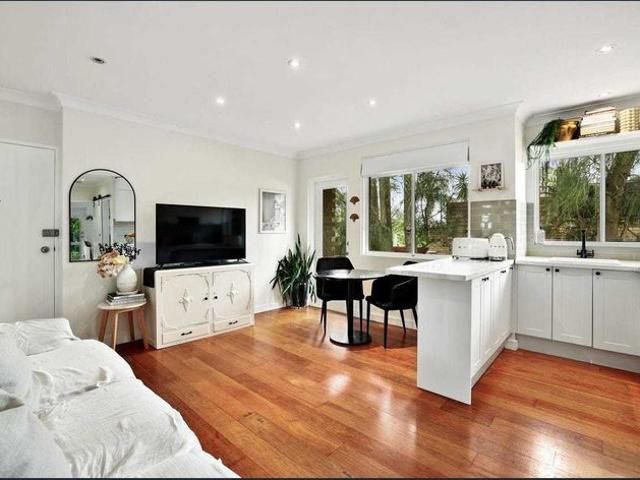 This residence offers a perfect blend of coastal living and modern comfort, situated in a sought after neighborhood!