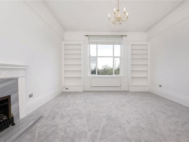 This stunning three bedroom, mid floor apartment offers stylish and contemporary living with fantastic views over the Stray. Recently renovated to an exceptionally high standard, the property boasts modern finishes throughout and benefits from an allocated parking space