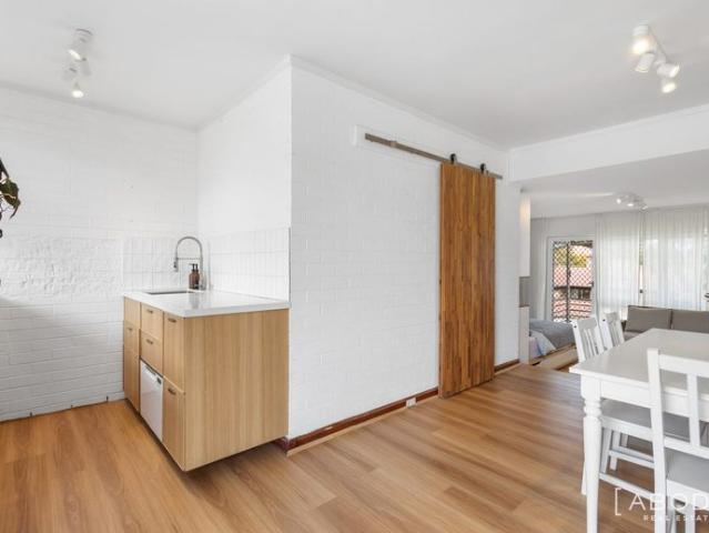 This stylish, partially furnished studio will impress!