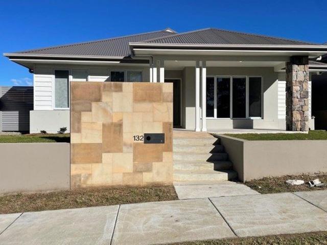 This single story 4 bedroom property is perfect for all families