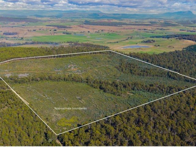 THIS SPACE: Expansive Rural Holding with Panoramic Views on Approx. 63 Hectares
