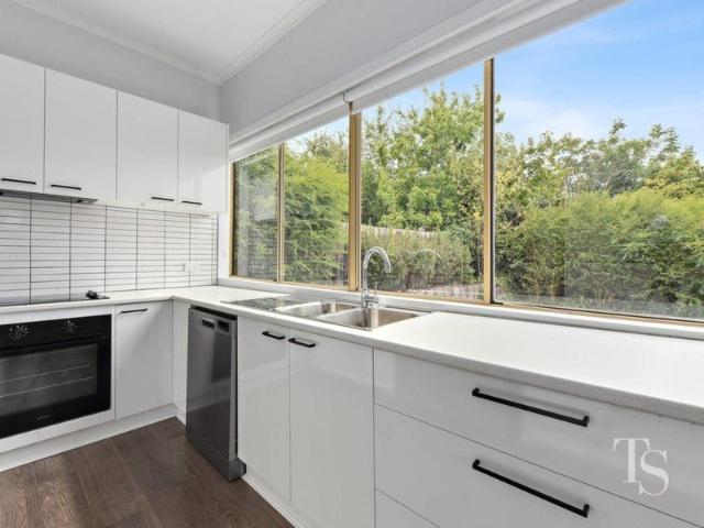THIS SPACE: Furnished | Character & Charm