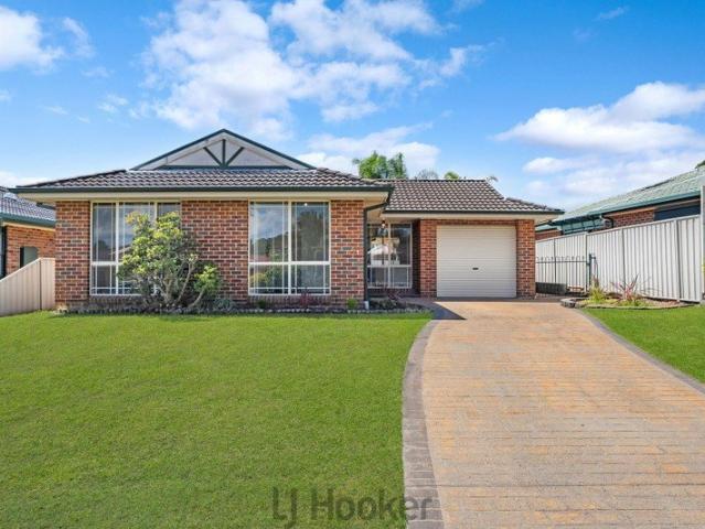 This spacious home is positioned close to Warners Bay High School and just a short drive to the lake, cafes and shops and is packed full of features