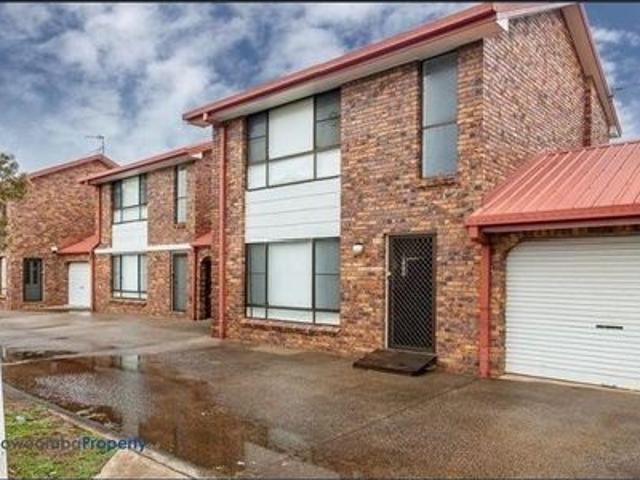 This townhouse is out to impress, don't blink or it will be gone!