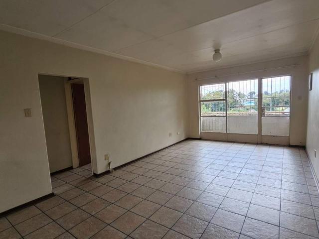 This well positioned sectional title unit in the heart of Willows offers a rare opportunity for both