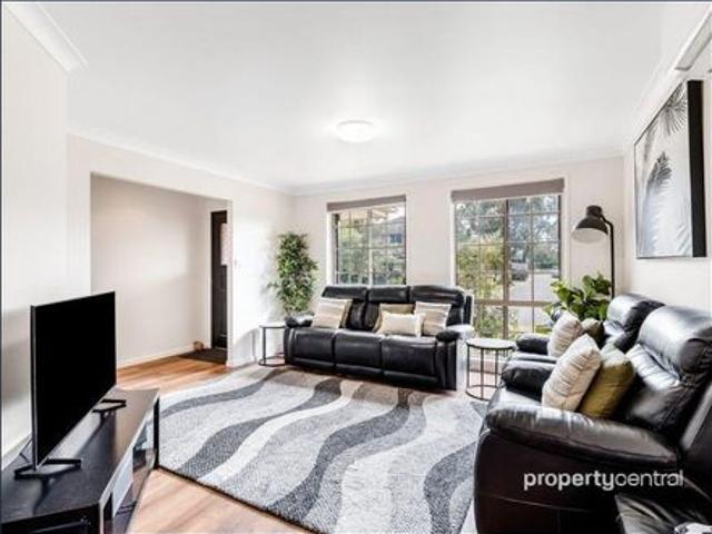 This Wonderfully 3 Bedroom Home is Ready to Welcome its New Tenants!