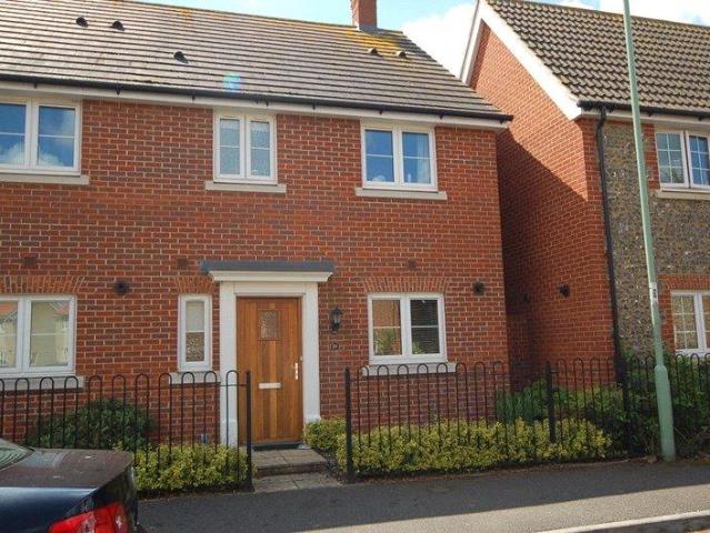 Thistle Way, Red Lodge, Bury St. 3 bed end of terrace house to rent £1,385 pcm £320 pw