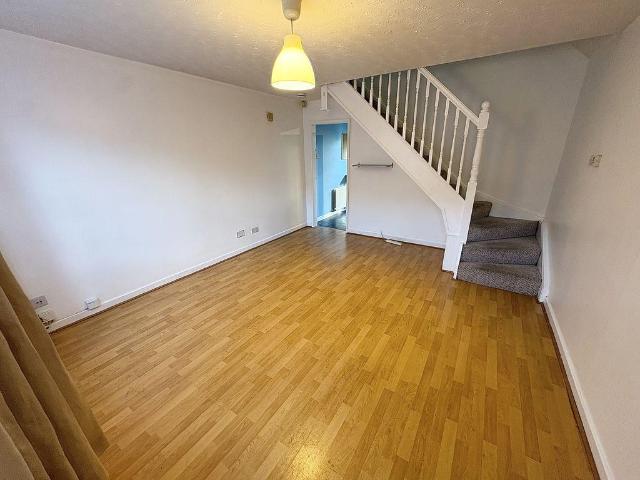 Thistledown Close, Manchester 2 bed terraced house to rent £1,050 pcm £242 pw