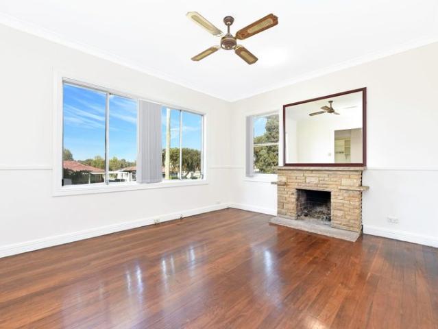 Three Bed + Study Room | Spacious Backyard | Floorboards throughout